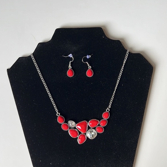 NWOT Red w/Diamonds Accent Necklace & Matching Earrings - Picture 2 of 3